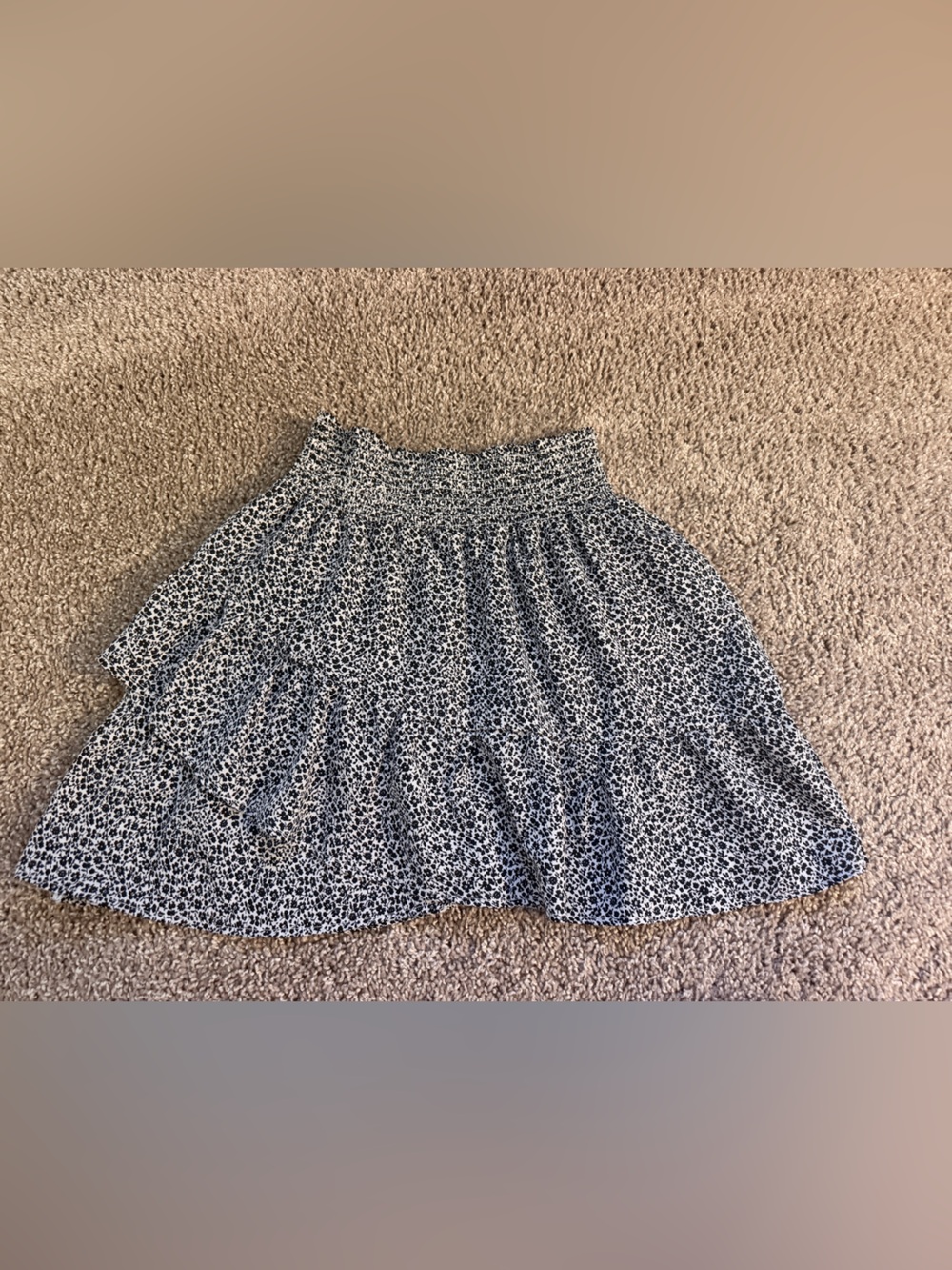 Altard State Black & White Floral Smocked Mini Skirt | Size M - Picture 3 of 7